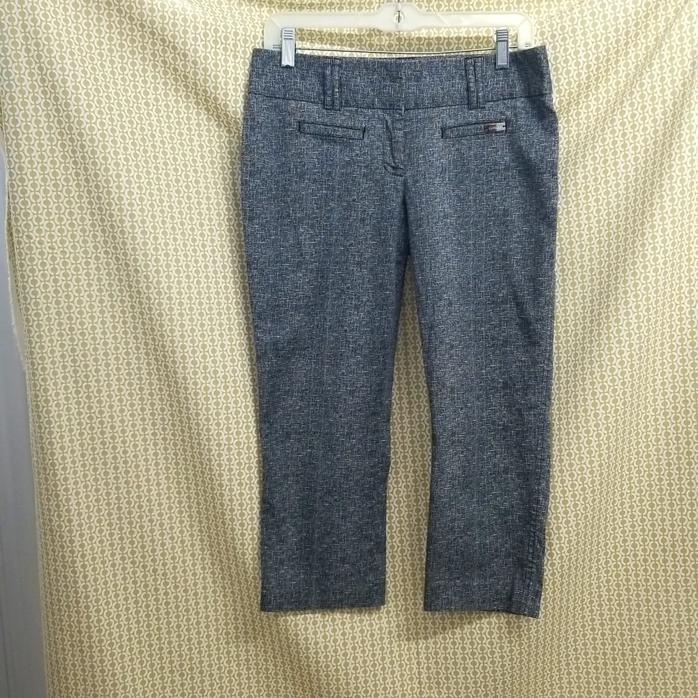 Express Black and White Capris
